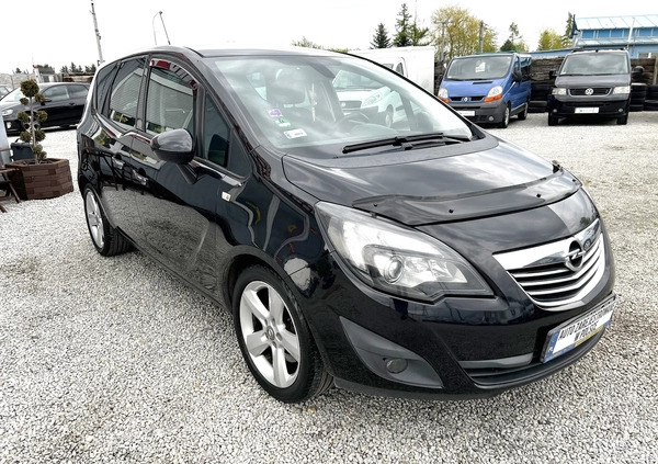 Opel Meriva cena 23800 przebieg: 210000, rok produkcji 2011 z Łask małe 37